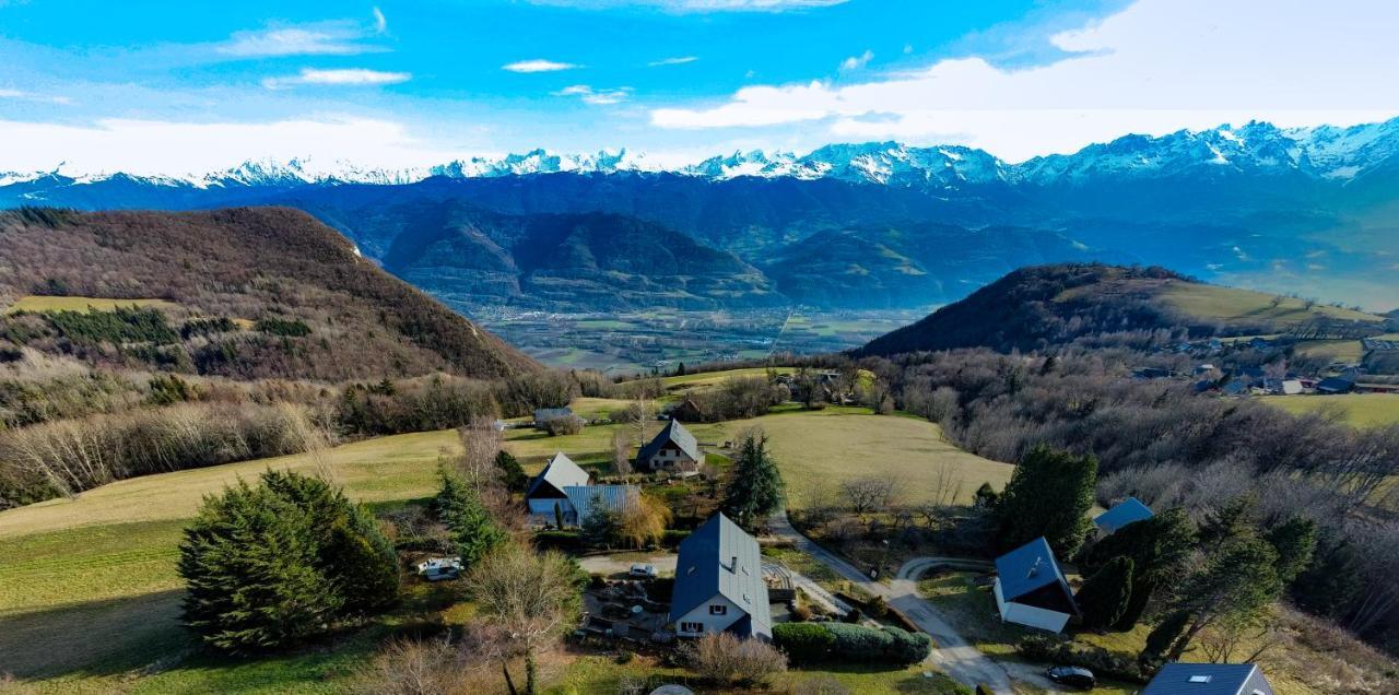 Appartement De Plain-Pied En Montagne Avec Vue Merveilleuse Sur Le Massif De Belledonne Saint Bernard du Touvet Exteriör bild